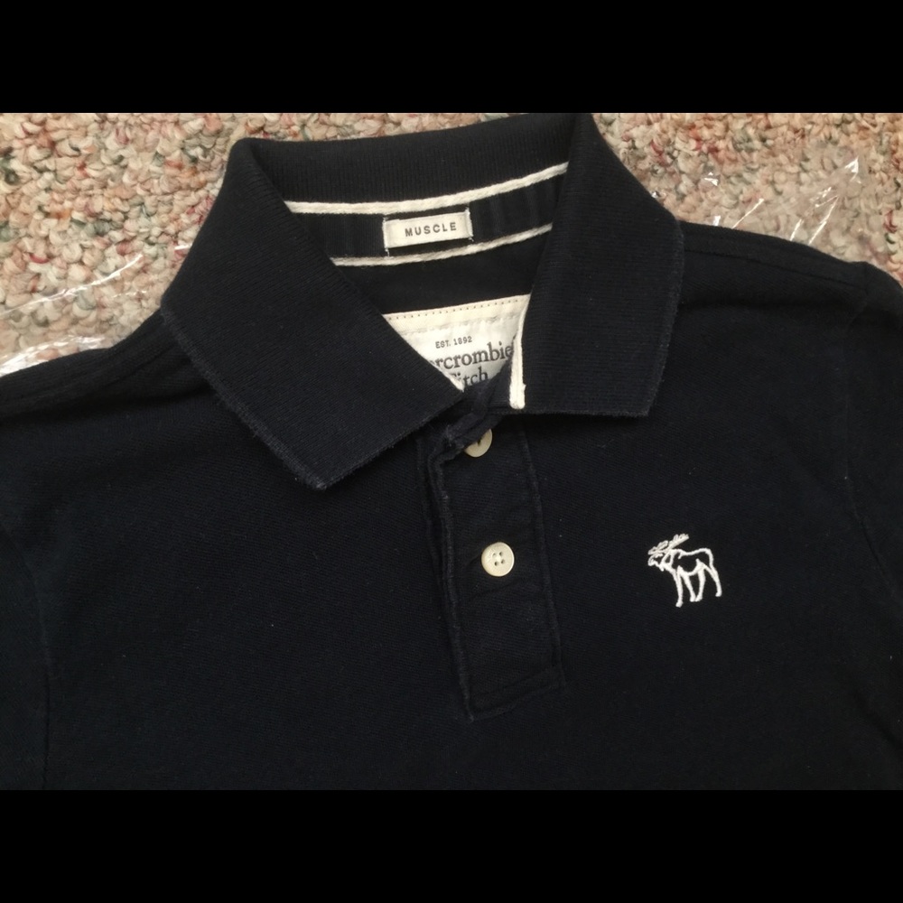 Men’s Abercrombie & Fitch short sleeve polo, small